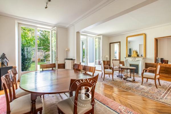 Saint-Germain-en-Laye, Maison 6 Chambres -  295 m² à vendre