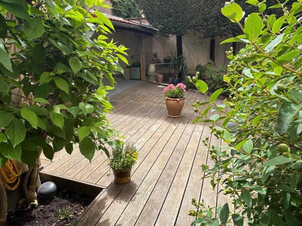 SAINT OMER , garage 2 voitures, 5 chambres , coeur de ville