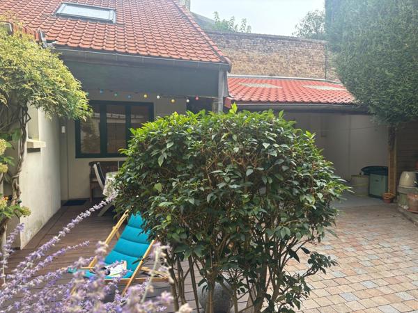 SAINT OMER , garage 2 voitures, 5 chambres , coeur de ville