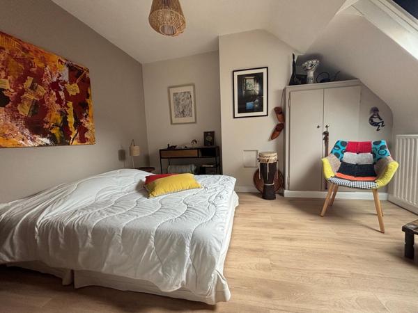SAINT OMER , garage 2 voitures, 5 chambres , coeur de ville