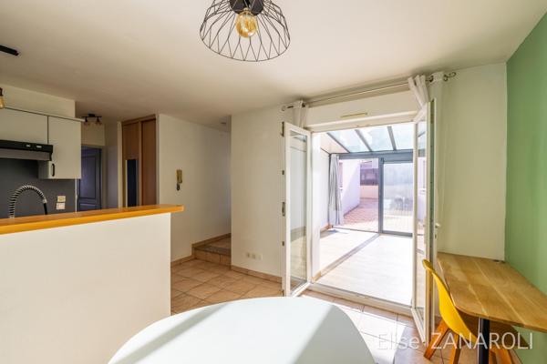 Bel appartement avec faibles charges à Soetrich!