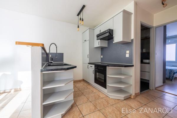 Bel appartement avec faibles charges à Soetrich!