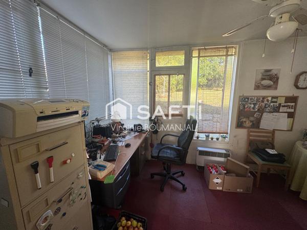 Longère de 116 m2 environ à rénover, 3 chambres.