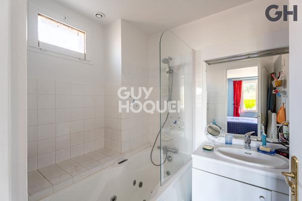 MAISON FAMILIALE AVEC SOUS-SOL DE 7 PIECES (173 m²) à SOISY-SUR-SEINE