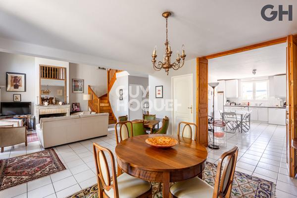 MAISON FAMILIALE AVEC SOUS-SOL DE 7 PIECES (173 m²) à SOISY-SUR-SEINE