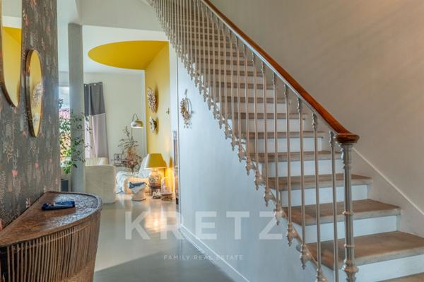 Maison familiale rénovée 201 m², 5 CH, piscine 6x3m, Tropézienne