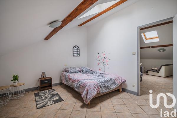 Maison 10 pièces de 273 m² à Vinay (38470)