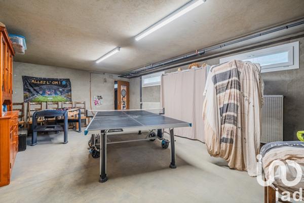 Maison 10 pièces de 273 m² à Vinay (38470)