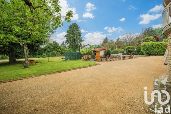 Maison 10 pièces de 273 m² à Vinay (38470)