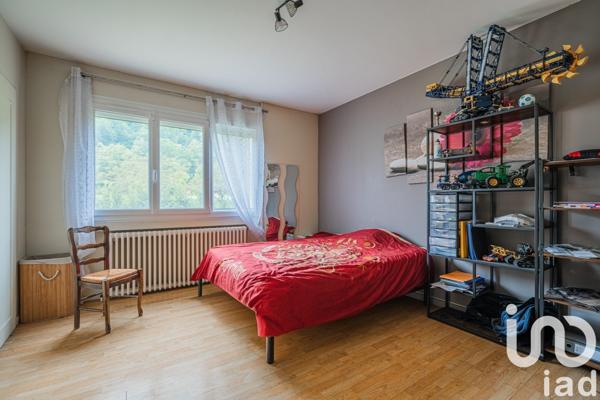 Maison 10 pièces de 273 m² à Vinay (38470)