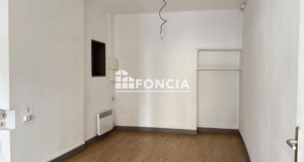 Location Local commercial 1 pièce 22 m² - ÉTampes 91150