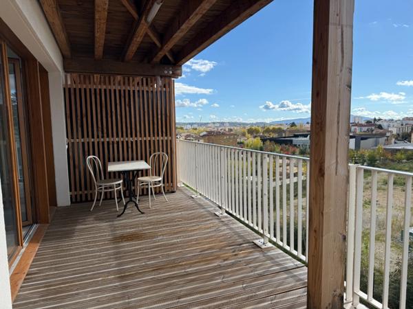 Appartement T3 de 69 m² avec balcon de 16 m²