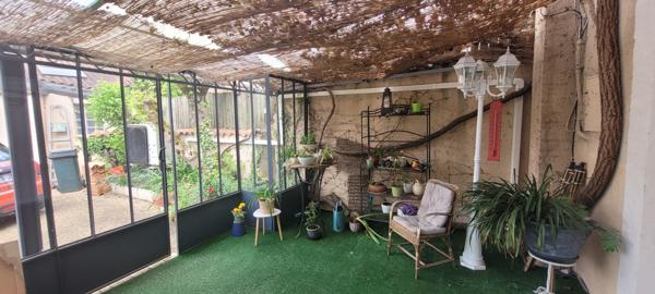 Périgueux (24000) Maison centre ville Périgueux / 7 chambres / 6 salle d'eau / terrasse / véranda