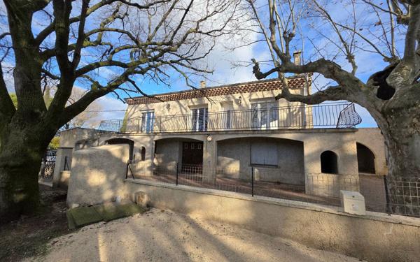 Maison à vendre    6 pièces •  Savasse