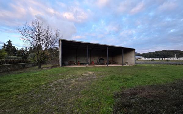 Maison à vendre    6 pièces •  Savasse