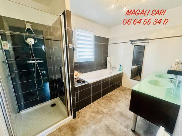 Villa Saint Hilaire De Brethmas 6 pièce(s) 158 m2 + Piscine