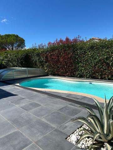 Villa Saint Hilaire De Brethmas 6 pièce(s) 158 m2 + Piscine