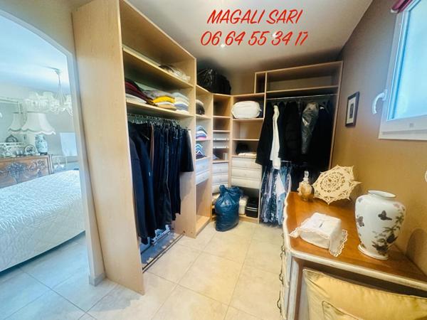 Villa Saint Hilaire De Brethmas 6 pièce(s) 158 m2 + Piscine