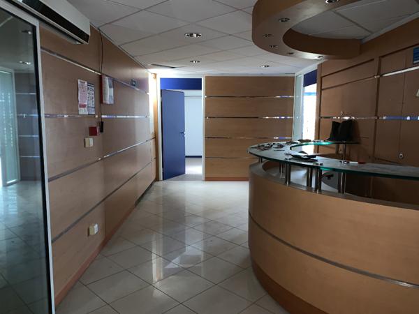 Achat local commercial près de Fort-de-France - 2500 m² - 2 500 000 €