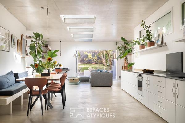 Maison contemporaine avec jardin et terrasse