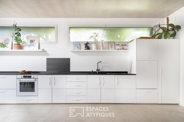 Maison contemporaine avec jardin et terrasse