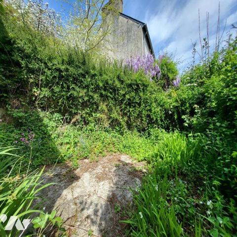 Maison d'habitation à vendre dans le centre de Châteauneuf du Faou, Finistère 29