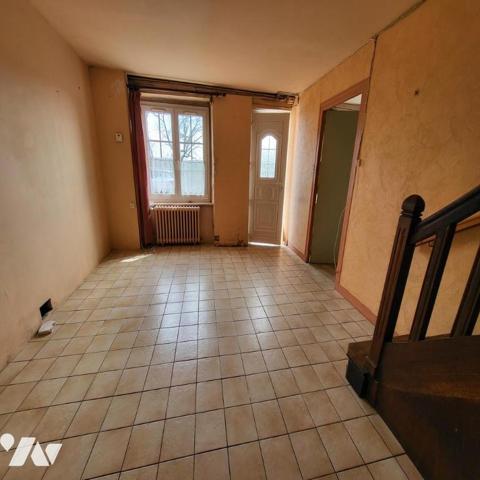 Maison d'habitation à vendre dans le centre de Châteauneuf du Faou, Finistère 29
