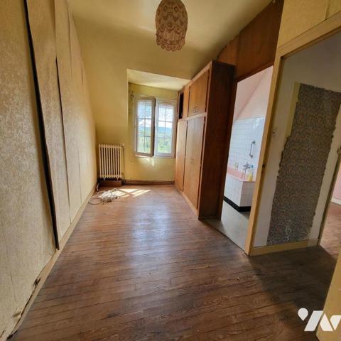 Maison d'habitation à vendre dans le centre de Châteauneuf du Faou, Finistère 29