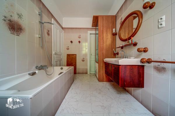 ENSEMBLE IMMOBILIER DE CARACTÈRE À LONGWY-HAUT – QUARTIER VIEUX-CHÂTEAU / PULVENTEUX 150m²