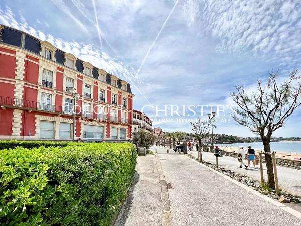 À vendre Saint-Jean-de-Luz - Appartement au pied de la plage