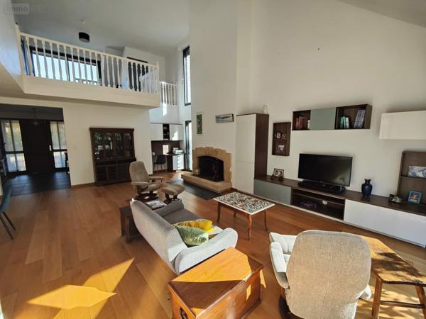 Maison à vendre à Cesson-Sévigné en Ille-et-Vilaine (35510), ref : 097/2643   
LA RENAUDIERE