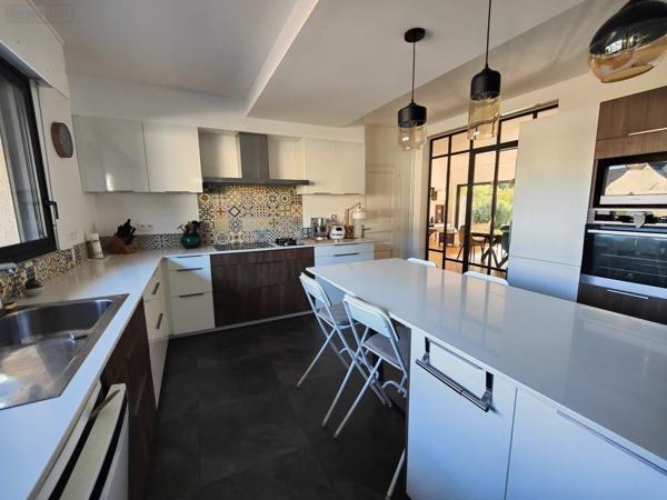 Maison à vendre à Cesson-Sévigné en Ille-et-Vilaine (35510), ref : 097/2643   
LA RENAUDIERE