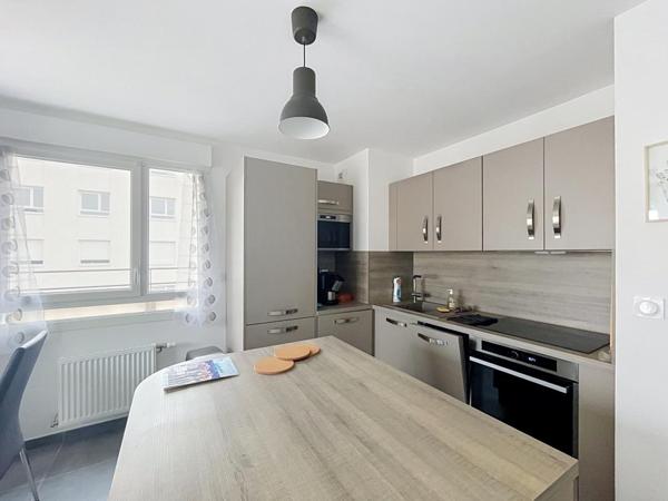 T2 – 43.70 m² – MEUBLE – TERRASSE – GARAGE – 69300 – CALUIRE