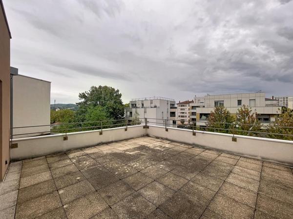 T2 – 43.70 m² – MEUBLE – TERRASSE – GARAGE – 69300 – CALUIRE