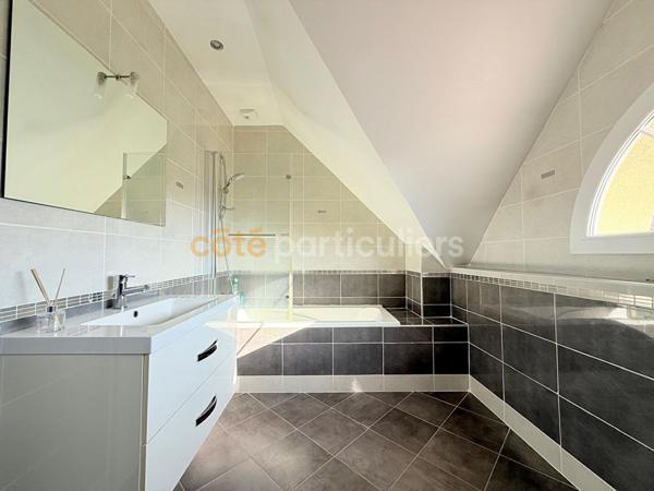 Vente Maison170 m² - 7 Pièces - BOURG ACHARD (27310)