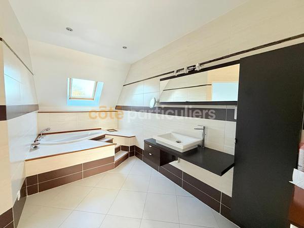 Vente Maison170 m² - 7 Pièces - BOURG ACHARD (27310)