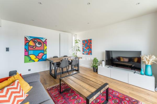 T3 traversant, refait à neuf, dernier etage