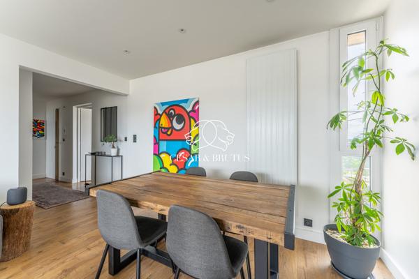T3 traversant, refait à neuf, dernier etage