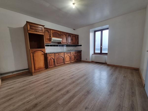 À vendre : Appartements de 4 pièces et 1 pièce à Quimperlé