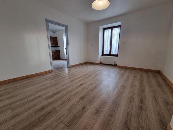 À vendre : Appartements de 4 pièces et 1 pièce à Quimperlé