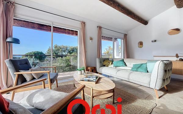 Maison à vendre    6 pièces •  Le Beausset