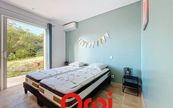 Maison à vendre    6 pièces •  Le Beausset