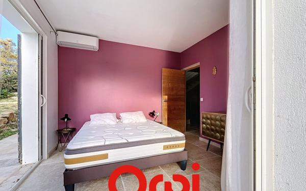 Maison à vendre    6 pièces •  Le Beausset