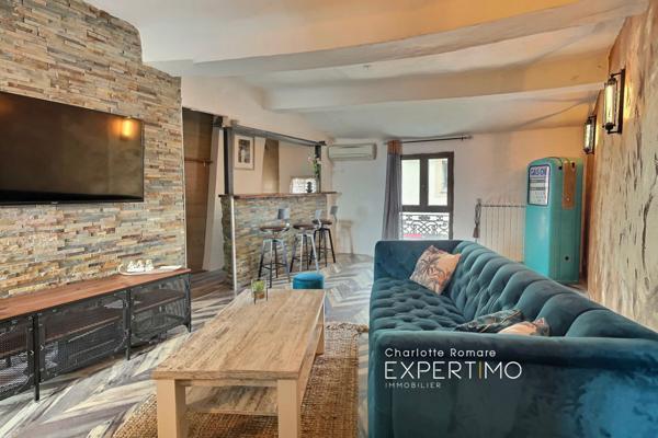 Rians (83560) MAISON DE VILLAGE AVEC BALCON ET VUE