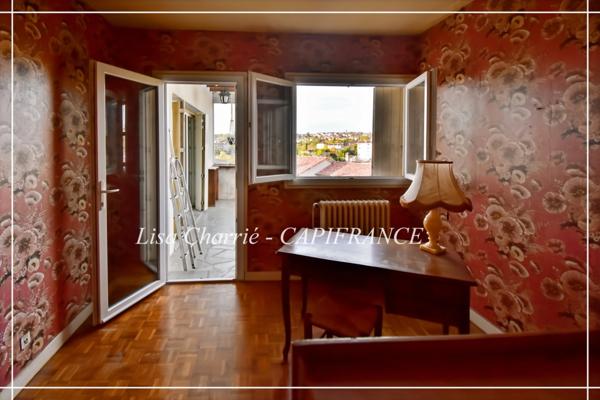 Maison 7 pièces de 164 m2 habitables sur 2407 m2 de terrain à AUCH : vivre à Auch comme à la campagne, avec la cathédrale en toile de fond