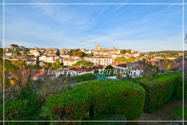 Maison 7 pièces de 164 m2 habitables sur 2407 m2 de terrain à AUCH : vivre à Auch comme à la campagne, avec la cathédrale en toile de fond