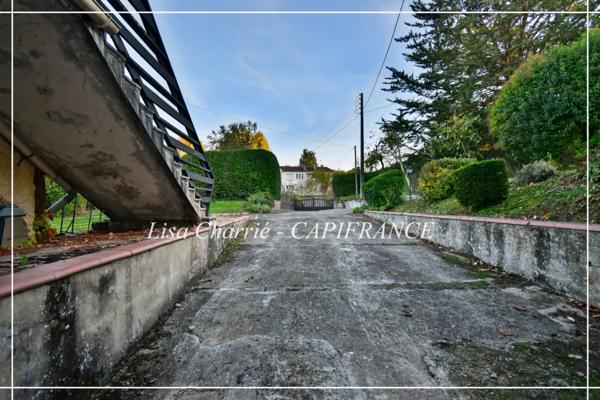 Maison 7 pièces de 164 m2 habitables sur 2407 m2 de terrain à AUCH : vivre à Auch comme à la campagne, avec la cathédrale en toile de fond