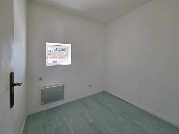 En exclusivité ? T2 bis de 67 m² avec extérieur privatif d'environ 110 m²