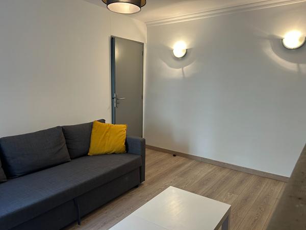 A louer appartement T2 meublé Angers centre-ville