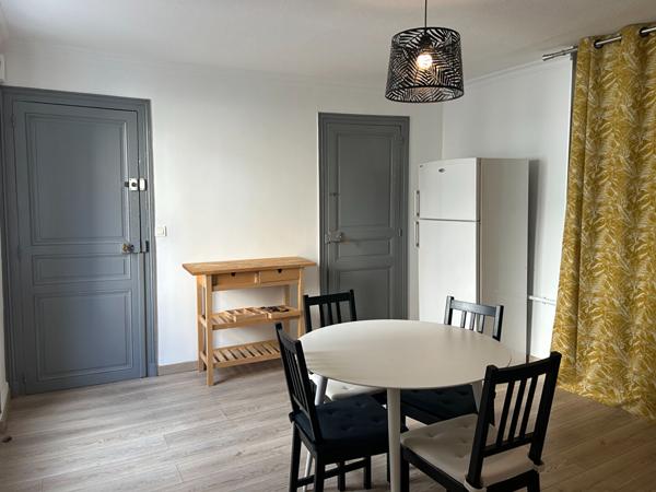 A louer appartement T2 meublé Angers centre-ville